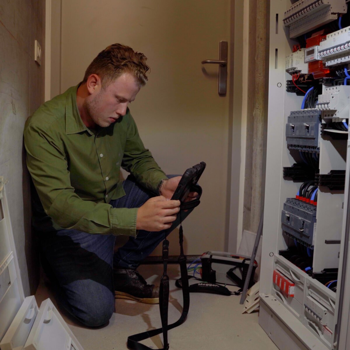 stills.00 03 03 20.Still008 - AET Energy